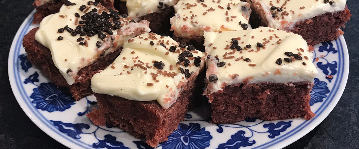 b&b cakes on a plate